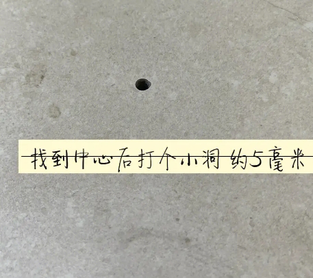 焦作市瓷砖空鼓维修公司专业解答在瓷砖铺贴过程中，如果砂料搅拌不均匀，将会带来以下问题